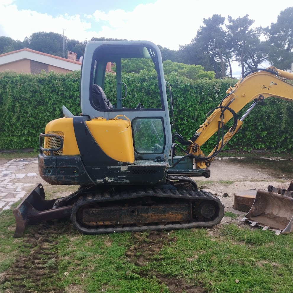 Mini excavadora Yanmar